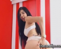 Sexy Latin Cam Hottie Ariana Sky Fa Sesso Inininmente Con Il Suo Fidanzato Cornea