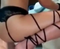 معصوب جبهة مورو الجنس عن طريق الفم مع القضيب الأسود الضخم