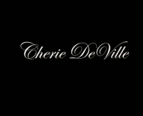 Cherie Deville É Fodendo A Chuva Megan E Desfrutando De Cada Segundo De Todos Os Dias.
