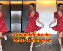Cristina Neemt Een Ontspannend Bad Voor De Camera, Midden Op De Dag...