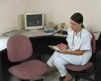 Doctora Follada Por Los Pacientes En Un Examen Espectáculo