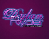 Cynthia Ryder É Uma Morena Voluptuosa Com Bucetinha Peluda, Que Gosta De Fazer Sexo Anal Todos Os Dias
