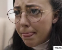 Brunette Babe With Glasses Gets She Meninherge After Some Sex