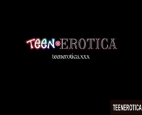 Rica Morena Teen Tetona.