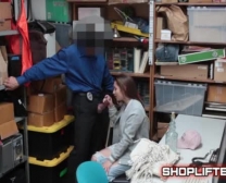 Policial Leva Sua Esposa Puxada