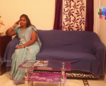 حار هندي عمتي مع زوجها في الحمام