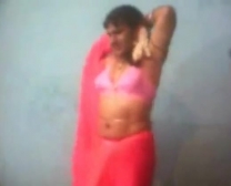 Telugu Sexy Sexy Short Dress Loos Syadi Ficando Molhado Para Mostrar Por Seus Big Boobs
