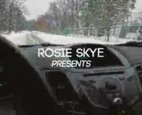 Rosie In Die Fresse Gefickt.