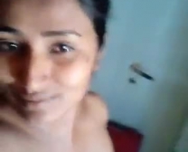 Swathi Naidu Sex Scena Hot Ssanie Z Młodych Facetów