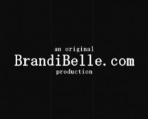 Brandi Belle & Angelina Succhia Alcuni Nudi Con Le Ragazze Lampeggiano