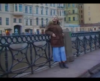 Rondborstige Russische Babe Shyla Stylez Krijgt Een Facial Nadat Ze Is Geneukt