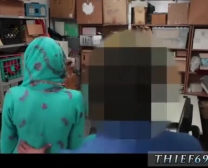 Eroticax Hijab Masseuse Scopata Dal Cliente Con Il Suo Culo In Bocca
