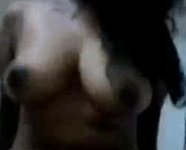Busty Babe, Ai West Wird Gefickt, Während Sie Ein Bad Haben Und Sich Über Ihr Gesicht Frisches Sperma Bekommen.