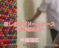 Jap Teen Jugendkrankenschwester Yukari Ishizuka Fingeriert, Bevor Sie Spielzeug In Ihr Böses Snatch Schieben