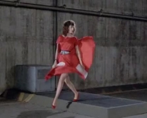 Mujer De Cabello Rojo, Lucy Doll Se Puso Desagradable Con El Pequeño Después De Chupar Su Polla Dura.