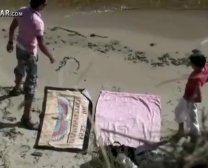 Otra Viñeta Del Mismo Dúo En La Playa