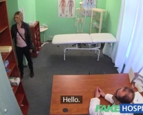 Fakehospital Verse Dokter Krijgt Stout Mummie Kaal En Ruwe Met Wens
